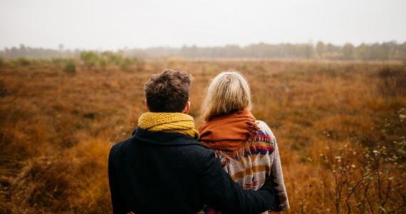 WHEN A MAN IS SHOWING HIS EMOTIONS: He won't tell it to you but it's simply clear