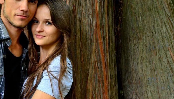 These are three horoscope signs that fall in love most easily