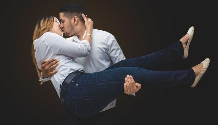 These are the mistakes in love steps that horoscope signs make